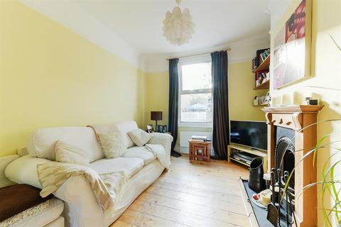 63 Braemar Road, Brentford, TW8 0NS