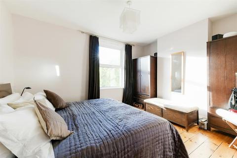 63 Braemar Road, Brentford, TW8 0NS