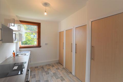 35 Almswall Road, Kilwinning, KA13 6BL