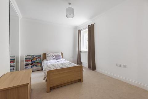 4, Oakdale, 22 Updown Hill, Windlesham, GU20 6DX