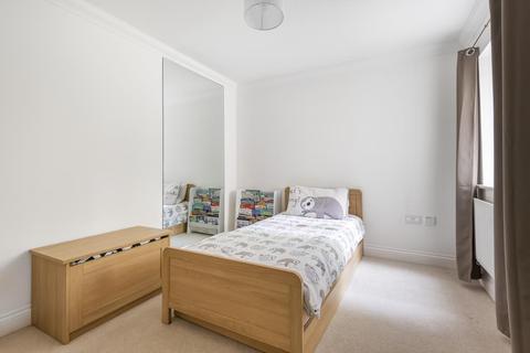 4, Oakdale, 22 Updown Hill, Windlesham, GU20 6DX