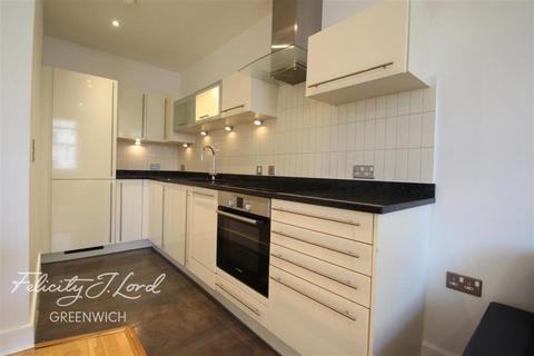 2 bedroom flat to rent, Alderney Court, SE10