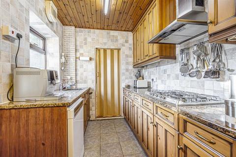 49 Canada Drive, Rawdon, Leeds, LS19 6LU