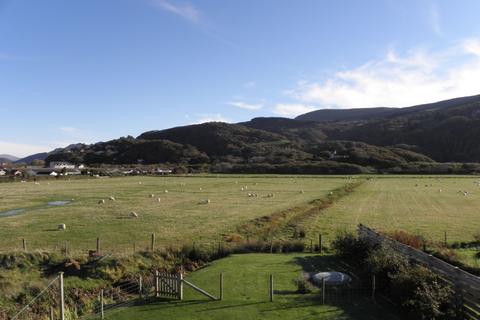 Awelfor Penrhyn Drive South, Fairbourne, LL38 2DZ