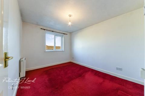 13 Ferguson Close, London, E14 3SH