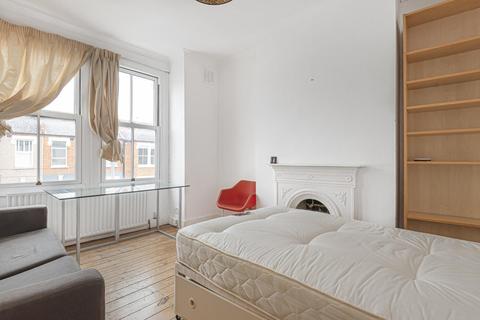 4 Pevensey Road, London, SW17 0HW