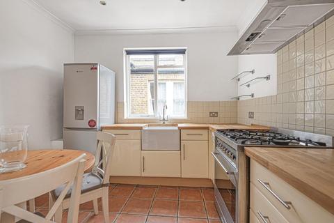 4 Pevensey Road, London, SW17 0HW