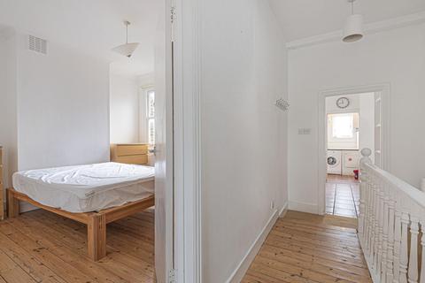 4 Pevensey Road, London, SW17 0HW