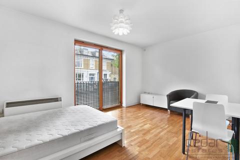 Studio to rent, Cavendish Road, Kilburn NW6