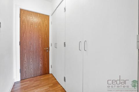 Studio to rent, Cavendish Road, Kilburn NW6