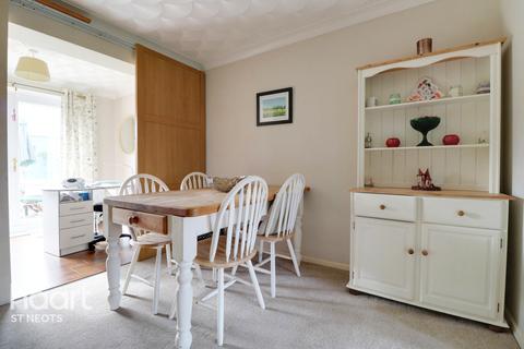 33 Booth Way, Little Paxton, St Neots, PE19 6JT