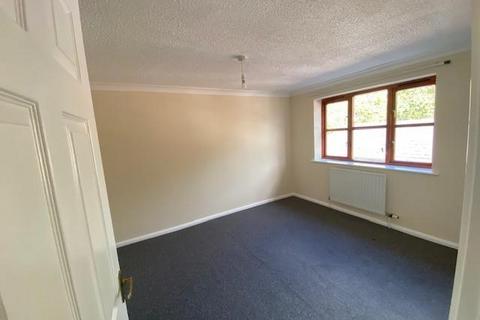 2 bedroom flat to rent, Rugby Court, Oxford Street, Grantham, NG31