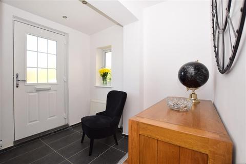 63 Boxley Road, Chatham, ME5 9LJ