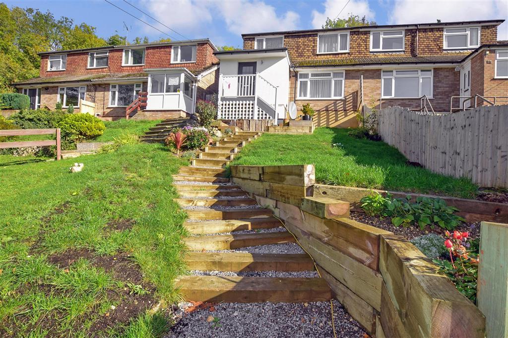 Boxley Road, Walderslade, Chatham, Kent 3 bed semidetached house £