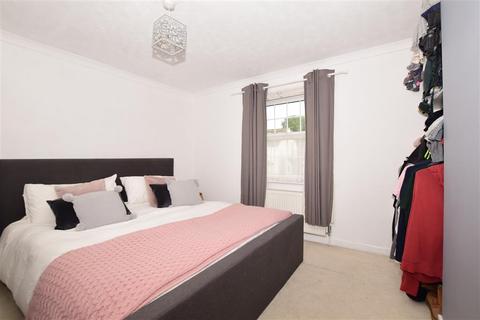 255 Kingston Road, Leatherhead, KT22 7PE