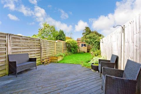 255 Kingston Road, Leatherhead, KT22 7PE