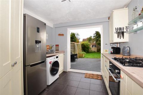 255 Kingston Road, Leatherhead, KT22 7PE