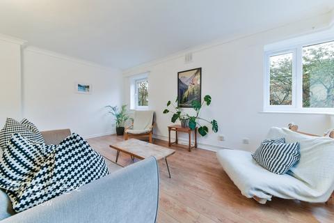 Flat 14, Butler House Bacton Street, London, E2 0PN