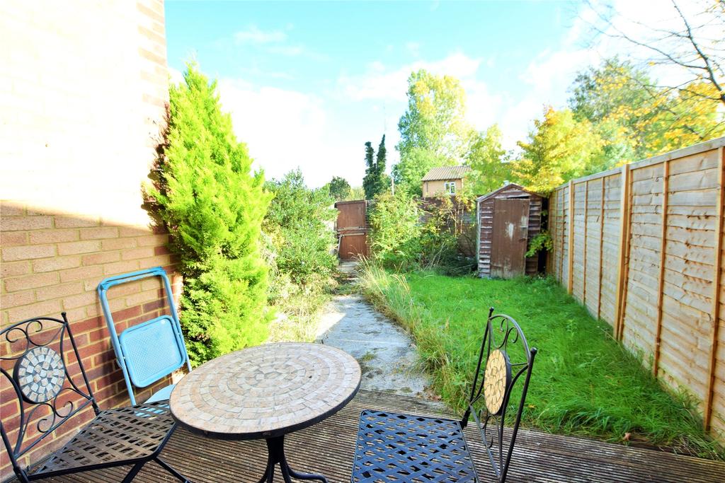 Burdett Court, Reading, Berkshire, RG2 2 bed for sale £210,000