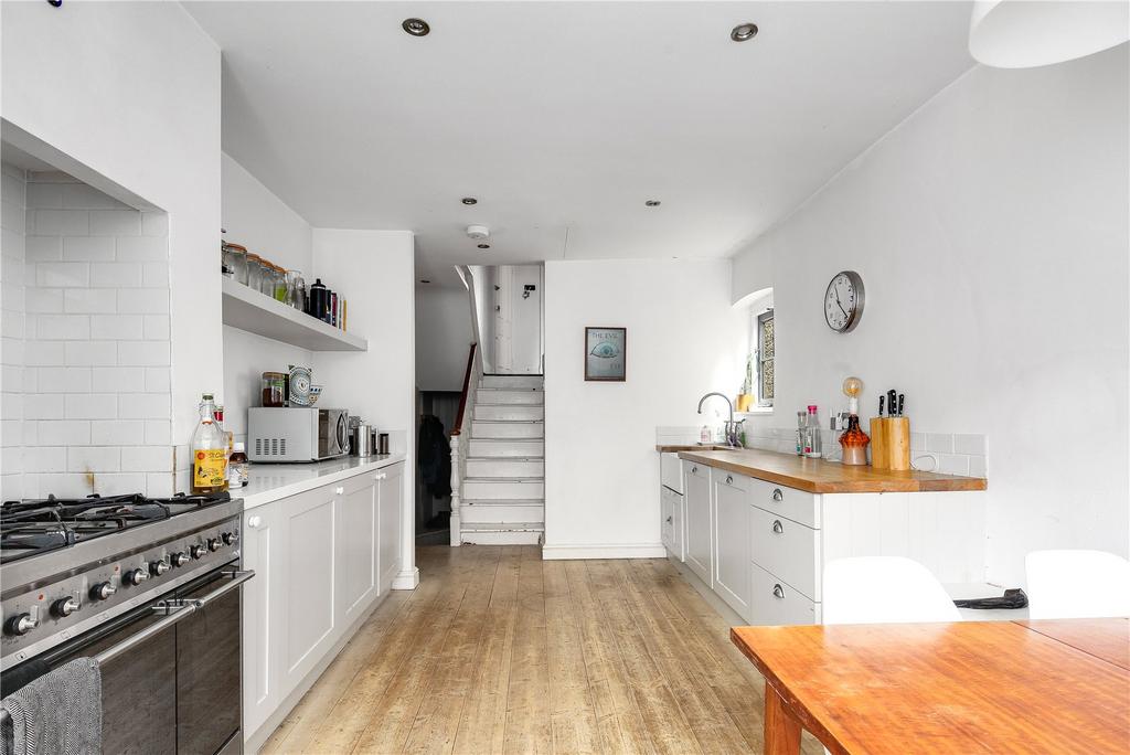 Apartment in London - View 5