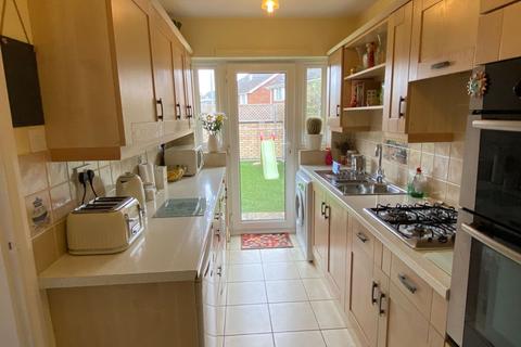 44 Aintree Road, Northampton, NN3 6EA