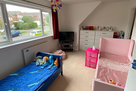 44 Aintree Road, Northampton, NN3 6EA