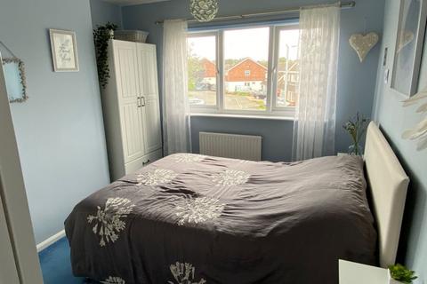 44 Aintree Road, Northampton, NN3 6EA
