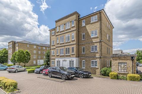 28 Gilbert Close, London, SE18 4PT