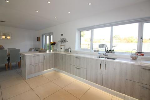 10 Alder Grove, Rassau, Ebbw Vale, NP23 5TR