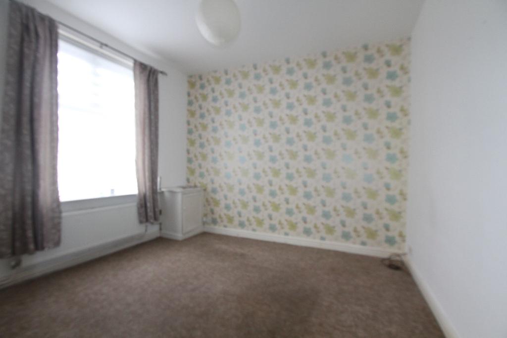 Old Road, AshtoninMakerfield, Wigan, WN4 9QN 2 bed terraced house for