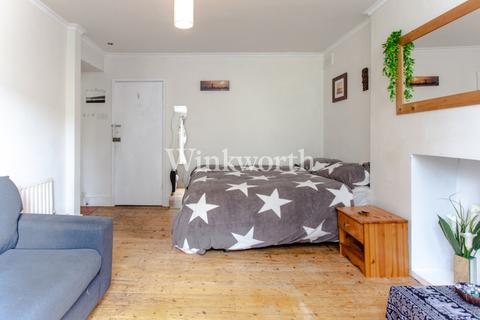 Flat 3, 29 Adolphus Road, London, N4 2AT