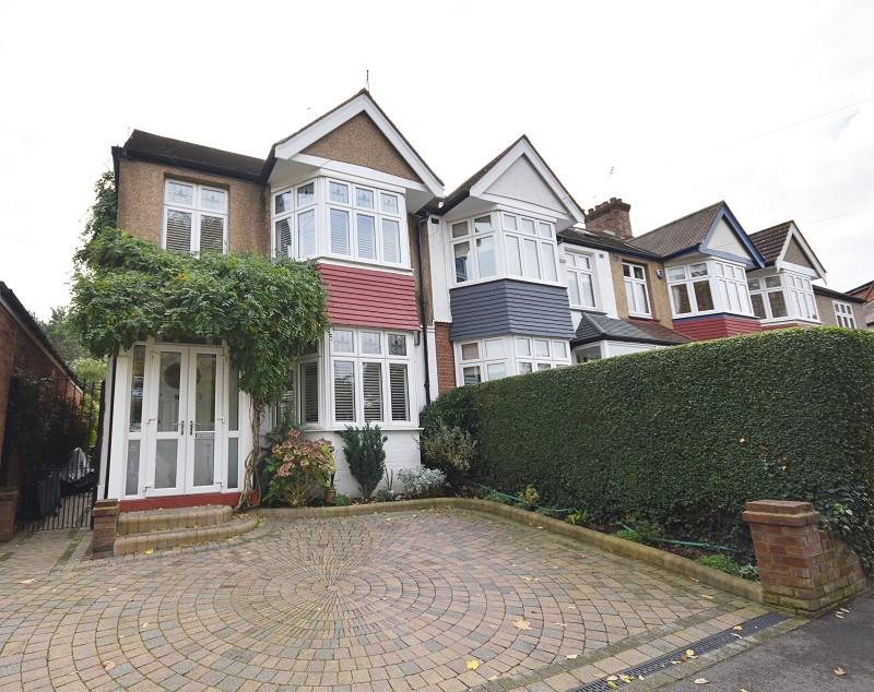 Oak Hill Crescent, Woodford Green... 4 bed end of terrace house £785,000