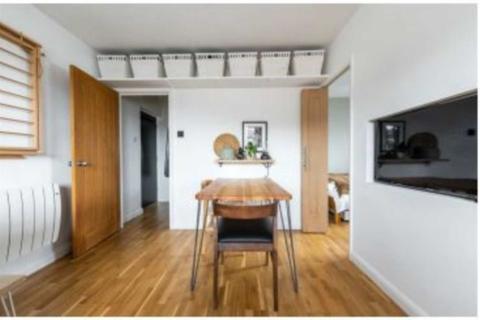 84 Chamberlain Place, London, E17 6AZ