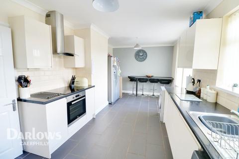 27 Thomasville, Caerphilly, CF83 2RE