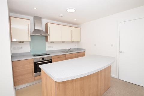 2 bedroom apartment to rent, Smarts Lane, Loughton, IG10