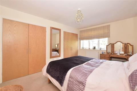 12 Deans Close, Fontwell, Arundel, BN18 0SJ