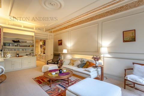 14a Amherst Road, London, W13 8ND