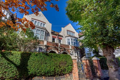 14a Amherst Road, London, W13 8ND