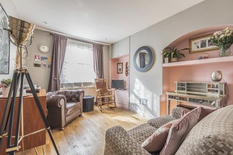 Flat 2, 42 Snowsfields, London, SE1 3SU