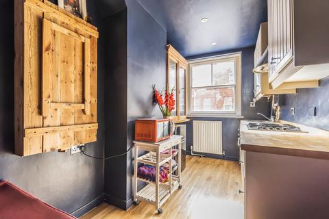 Flat 2, 42 Snowsfields, London, SE1 3SU