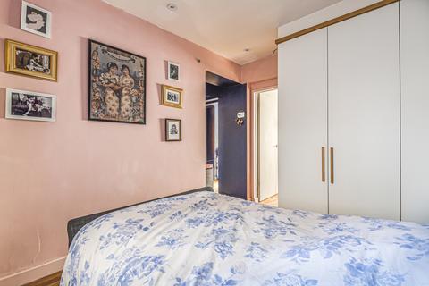Flat 2, 42 Snowsfields, London, SE1 3SU