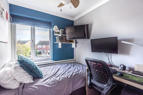 36 Godley Road, Byfleet, West Byfleet, KT14 7EP