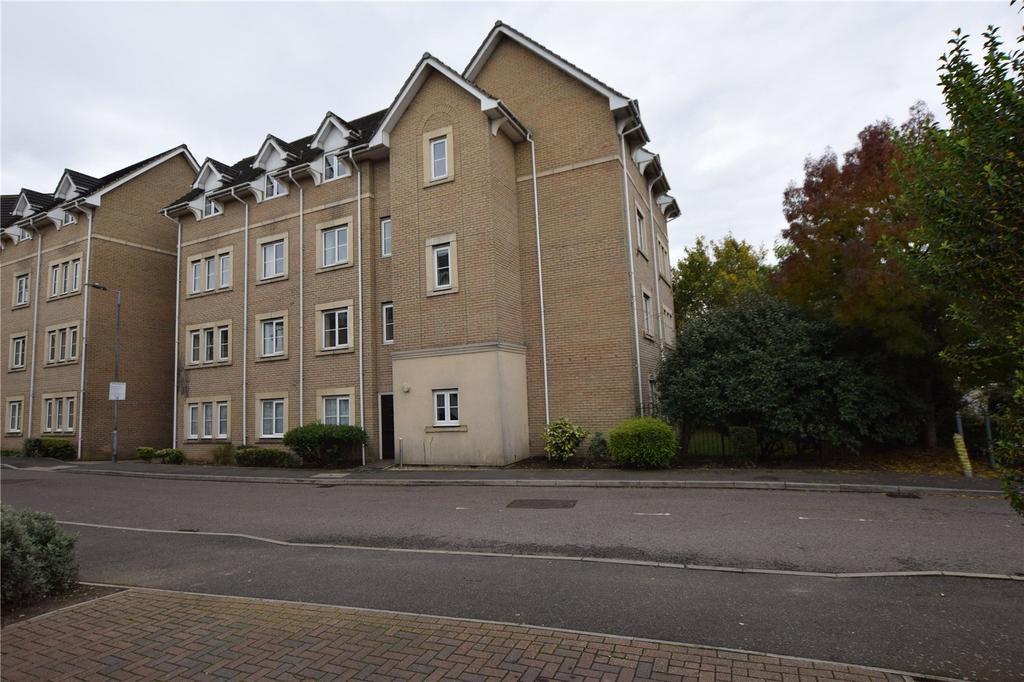 Walnut Close, Steeple View, Laindon, Basildon, SS15 2 bed apartment £