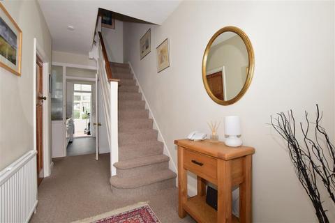 12 Highbarrow Road, Croydon, CR0 6LB
