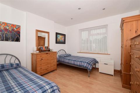 12 Highbarrow Road, Croydon, CR0 6LB