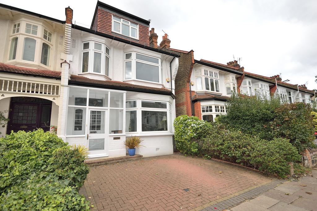caversham avenue, palmers green n13 6 bed end of terrace