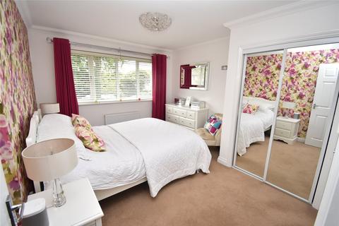 9 Brambles Edge, Houghton Regis, Dunstable, LU5 5FS