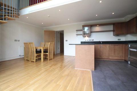12 Tallow Road, Brentford, TW8 8EU