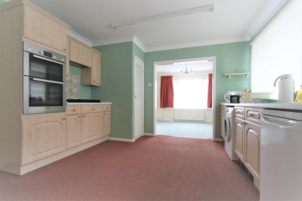 Exmoor Crescent, Worthing, BN13 2 bed bungalow £430,000