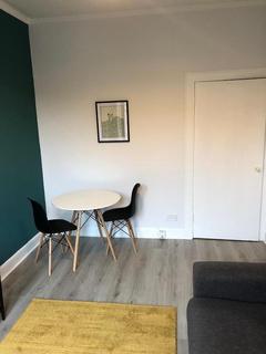 1 bedroom flat to rent, Marionville Road, Edinburgh EH7